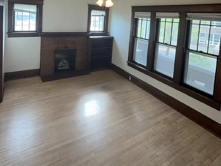 511 Main St — Photo 2