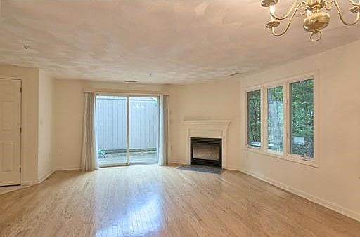 3rd image of 36 Brickett Hill Cir