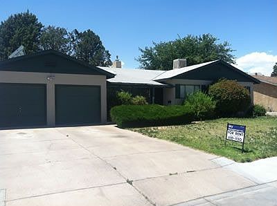 1st image of 2917 Dakota St NE