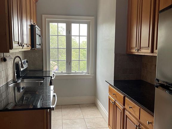 2nd image of 2117 W Dekle Ave #A-3
