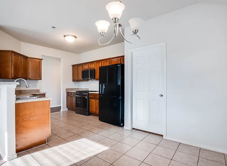 1091 S Spritz Dr — Photo 6