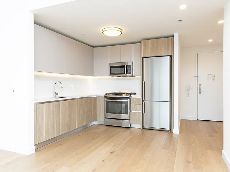 42-20 24th St #26K — Photo 7