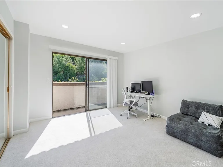28033 Ridgebluff Ct — Photo 12