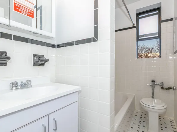 43-16 47th Street E42 image 5 of 6