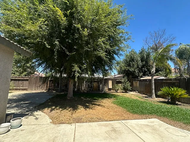 4204 Serene Oak Dr — Photo 16