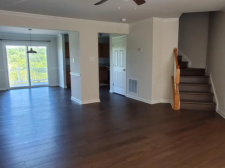 29 Litchfield Ln E — Photo 5
