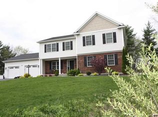 14B Stone Crest Dr, Mechanicville, NY 12118