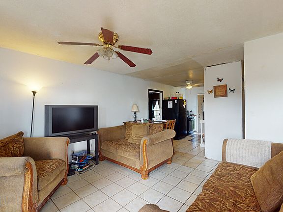 3rd image of 6127 LAWN VALLEY DR