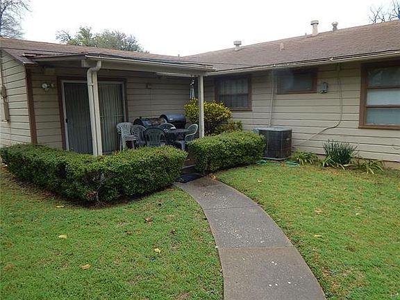 3rd image of 12109 Dandridge Dr