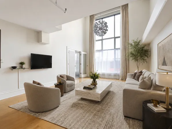 25 Channel Center St Unit 210, Boston, MA 02210