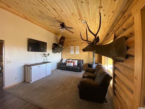 2nd image of 86 Moonshine Ln