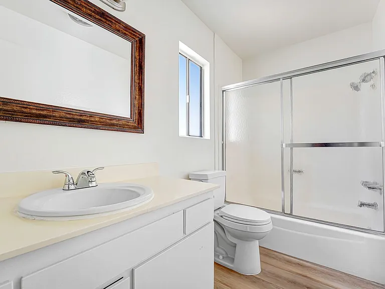 3415 McLaughlin Ave in Mar Vista! Steps to toe Mar Vista Rec Center! — Photo 12