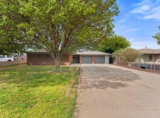 504 Pratt St, Claude, TX 79019
