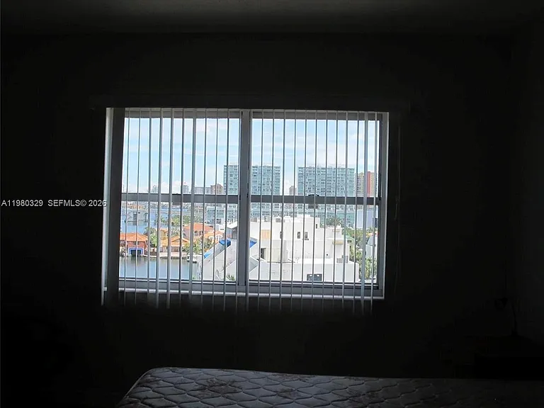 400 Kings Point Dr #812 — Photo 17