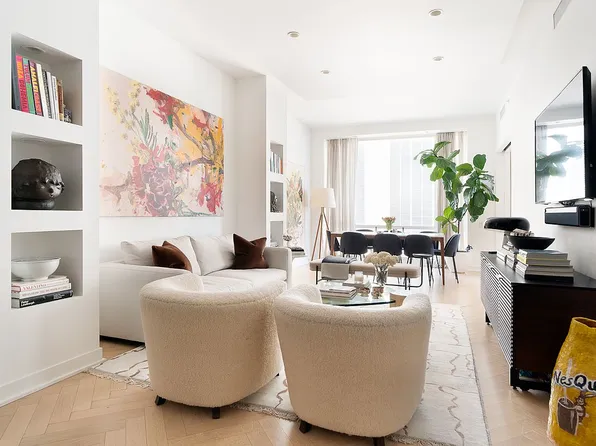 330 Spring St APT 5C, New York, NY 10013