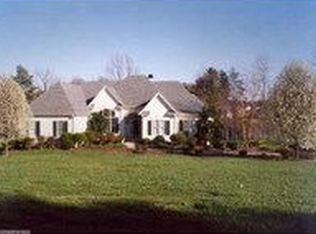 321 Susanna Dr, Kernersville, NC 27284