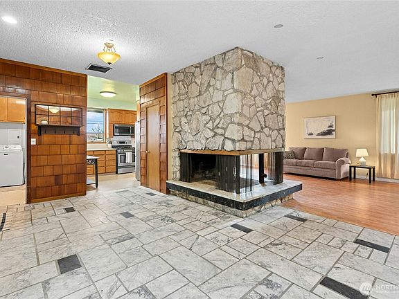 5th image of 14505 84th Avenue NE