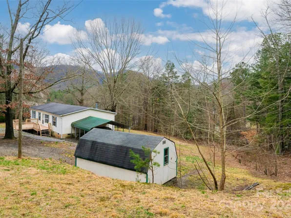 16 Vance Cemetery Rd, Weaverville, NC 28787