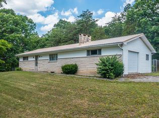 6450 Richmond Rd, Irvine, KY 40336