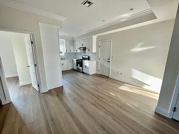 4th image of 9347 Marshall St #B