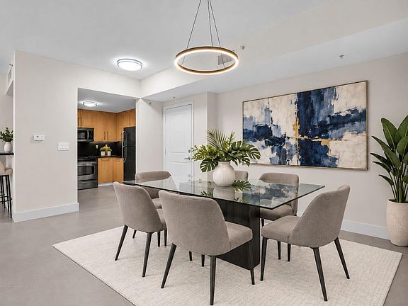 5th image of 511 SE 5th Ave APT 703