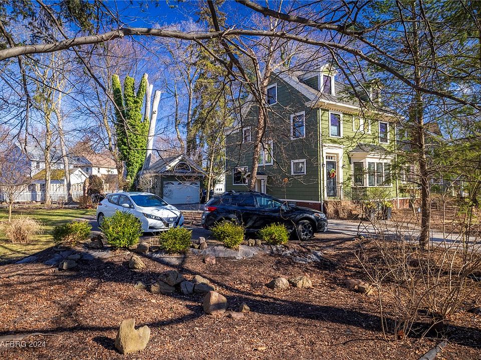 8 Merchants Rd, Rochester, NY 14609 Zillow