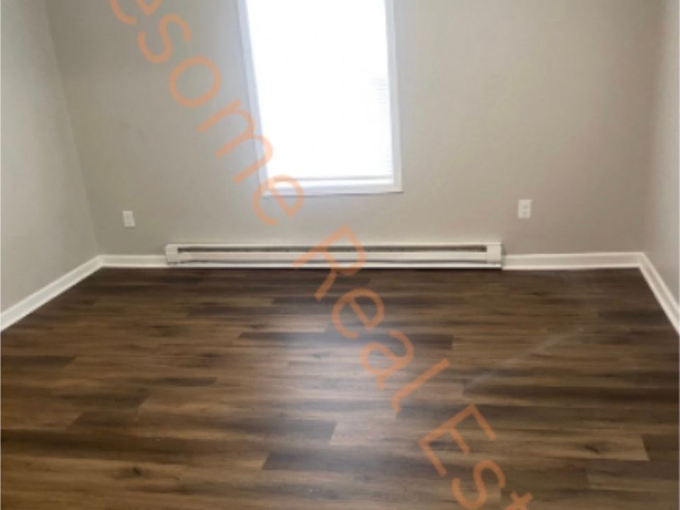 1st image of 637 Yeoman St APT A