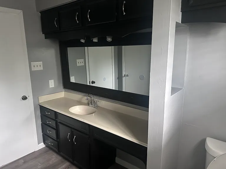 5224 Avenue R #1 — Photo 1