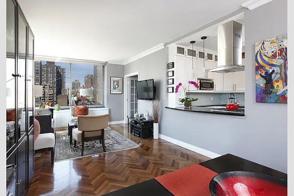 Sold by Stribling | media 2