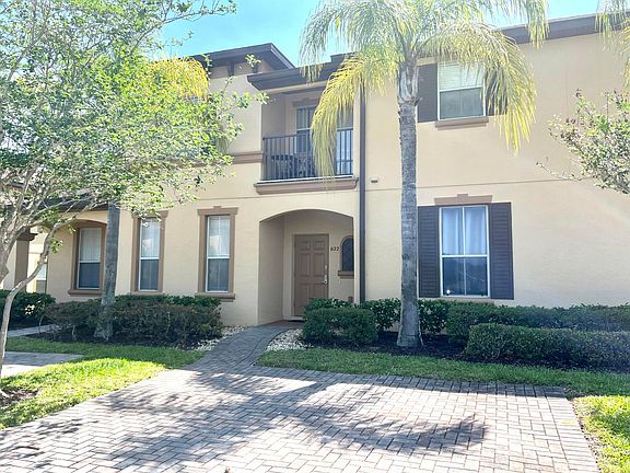 2nd image of 622 La Mirage Street