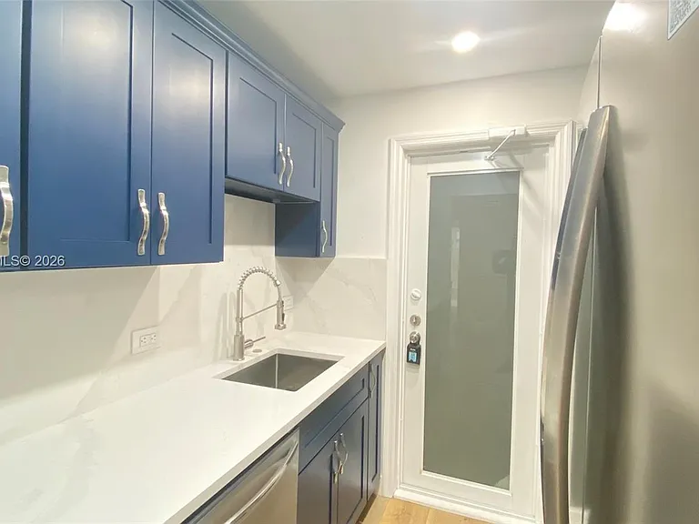 255 Sunrise Dr #107 — Photo 16