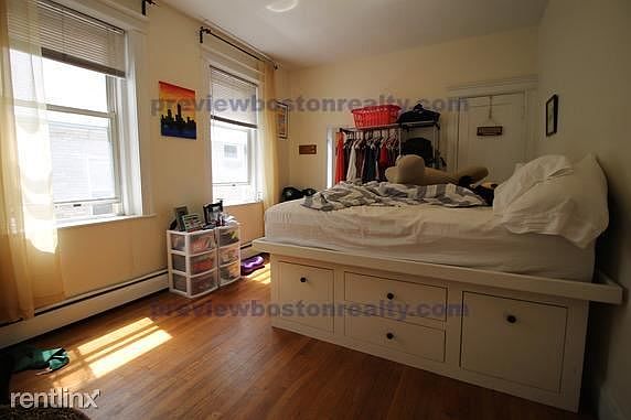 5th image of 1842 Commonwealth Ave #159
