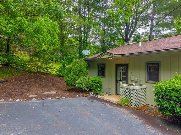 2nd image of 35A Mint Lake Ct W