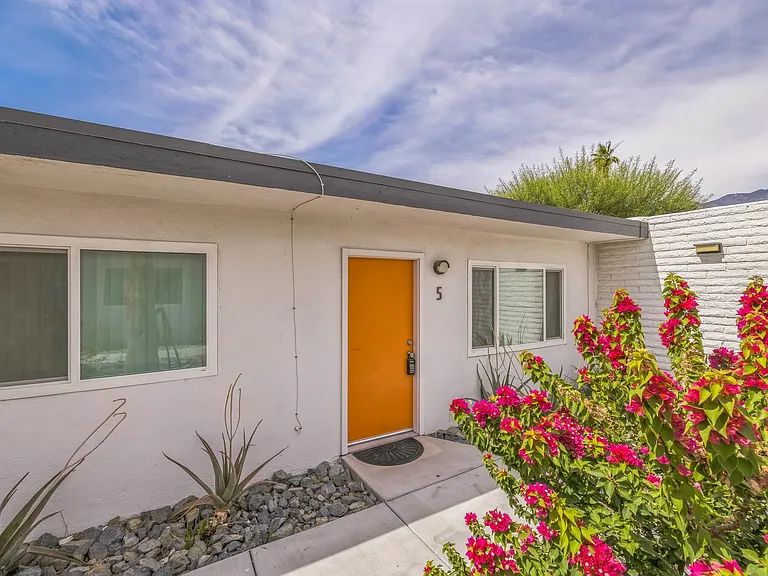 520 S. Desert View Drive — Photo 28