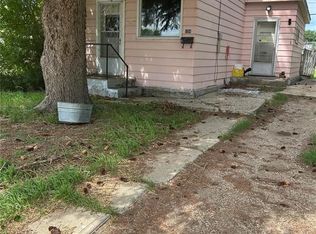 1324 Hochelaga St W, Moose Jaw, SK S6H6C4