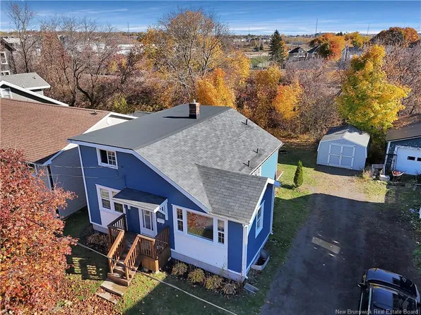 23 Halls St, Moncton, NB E1C 5B1