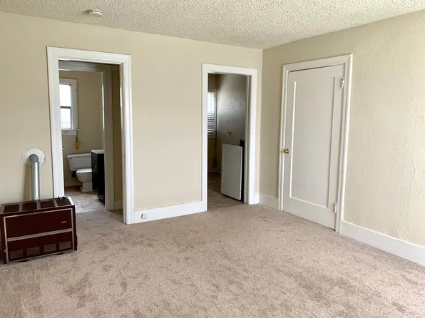 627 51st St #14, Oakland, CA 94609