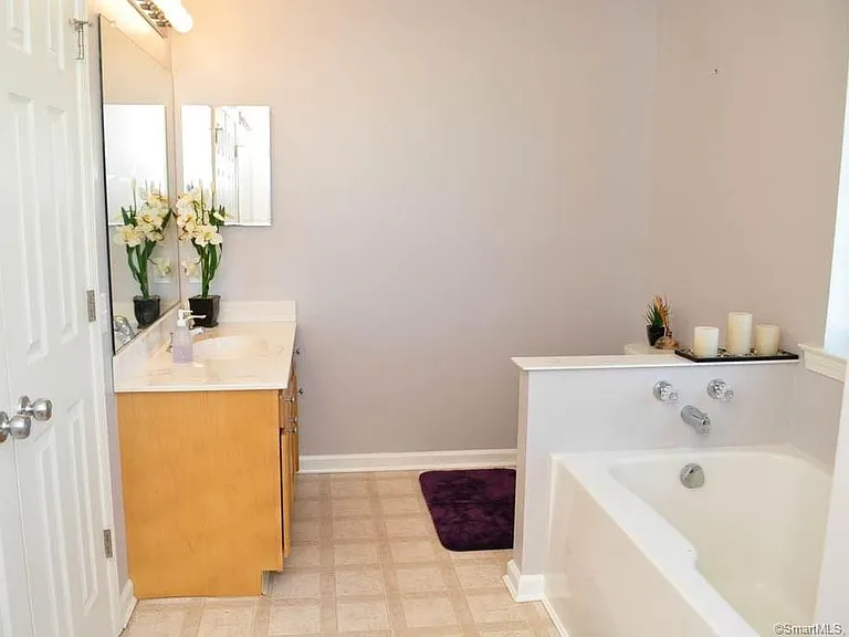 51 Steeple View Dr — Photo 3