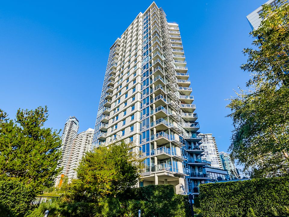 1st image of 638 Beach Cres #706