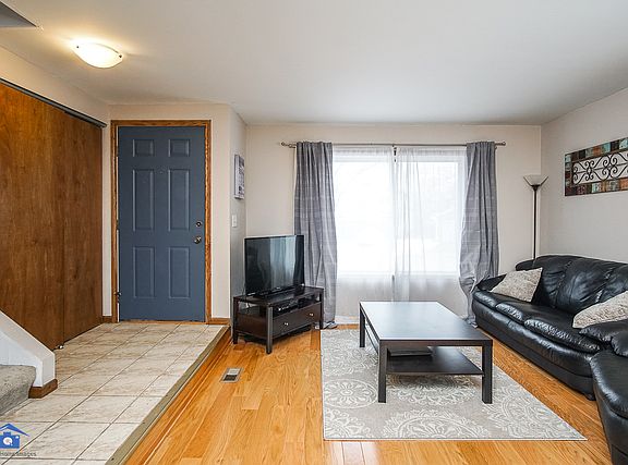 4th image of 2366 Sunnydale Dr