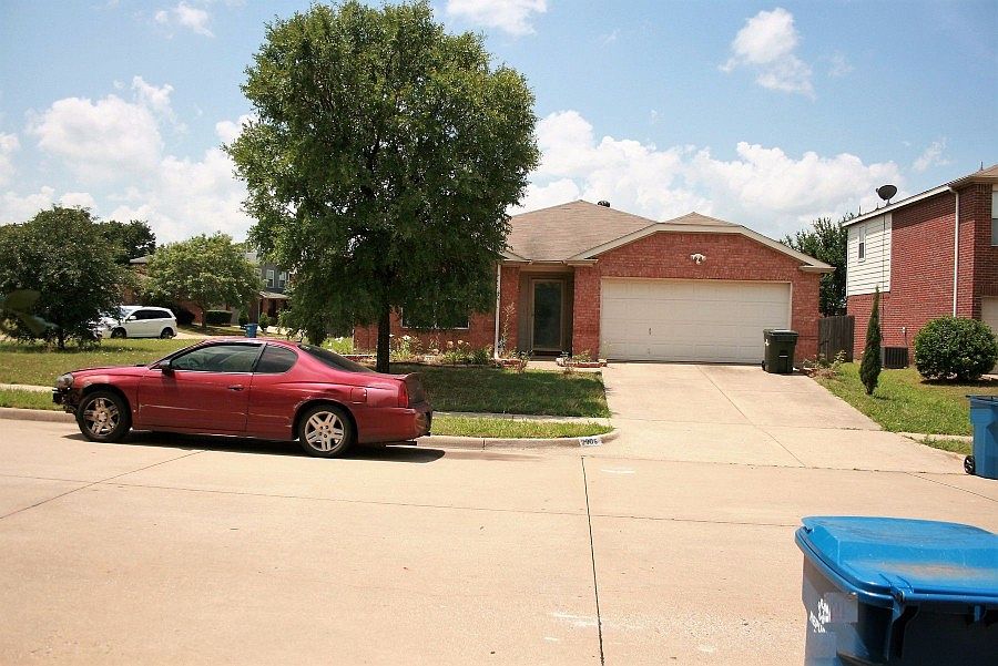 1st image of 2905 Post Oak Dr