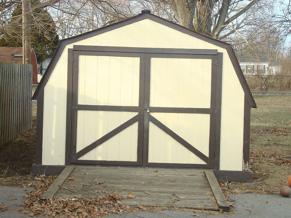 2nd image of 516 Harland Dr