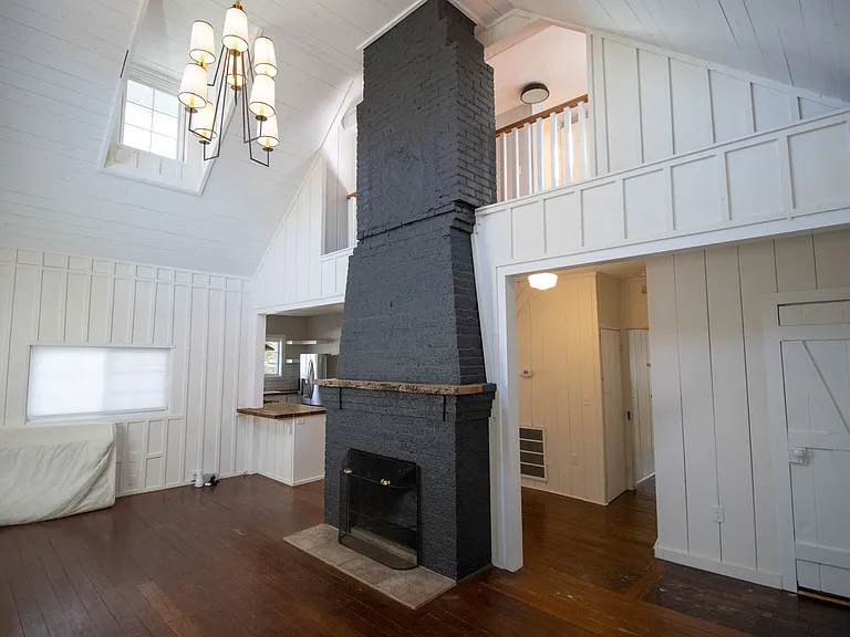 510 King St — Photo 2