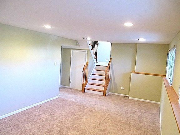 4th image of 1511 W Roanoke Dr