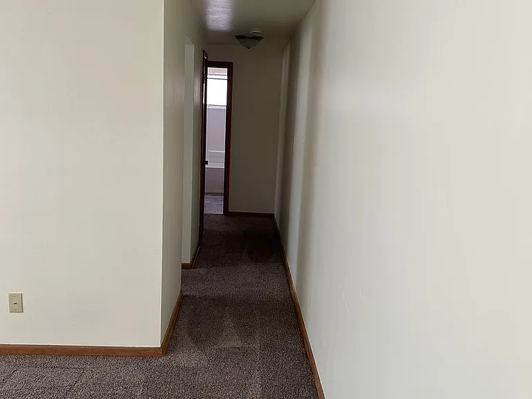 1287 Shawano Avenue Apartments — Photo 11