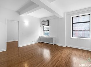 132 E 45th St #5D, Brooklyn, NY 11203