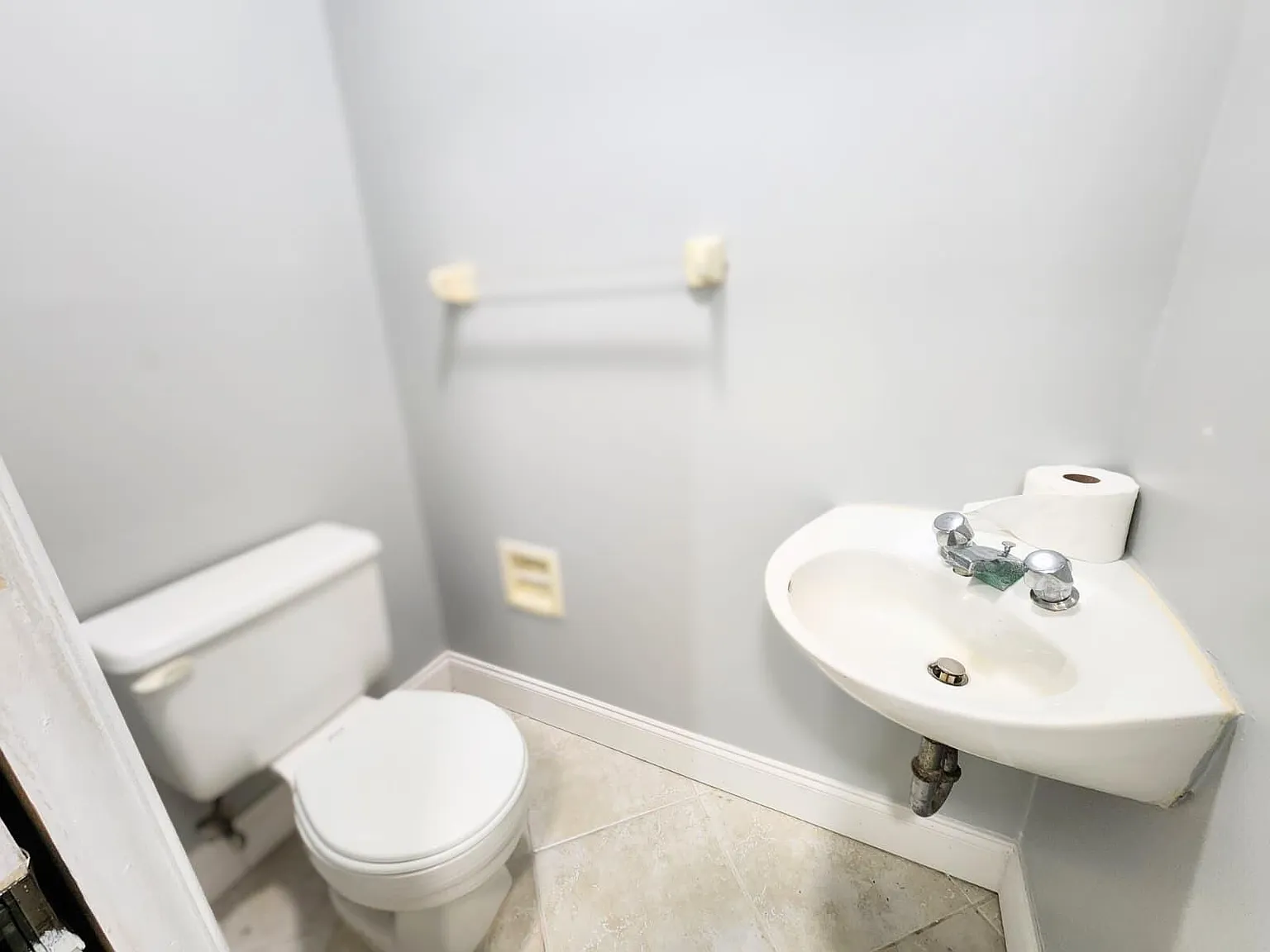 1 bed, 1.5 bath, 660 sqft, $1,400 — Photo 2