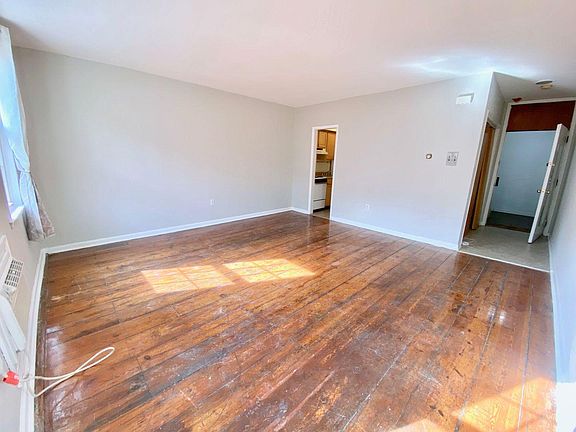 2nd image of 1208 Lantern Ln #B