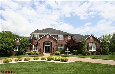 2nd image of 352 Galahad Dr