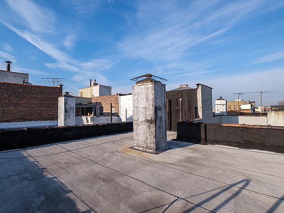 4th image of 147 Bay 26 St #1